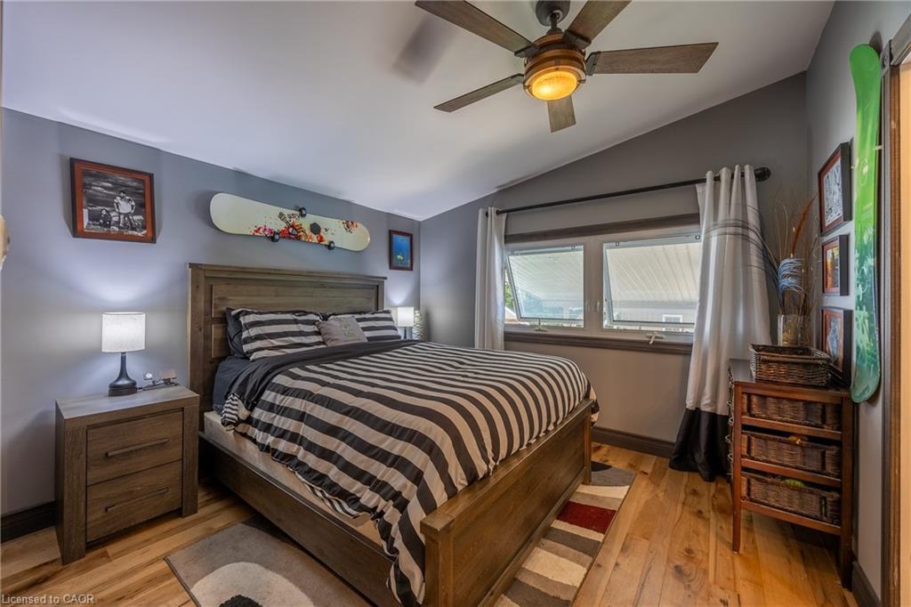 1750 Turkey Point Road, Simcoe, ON - Indoor Photo Showing Bedroom