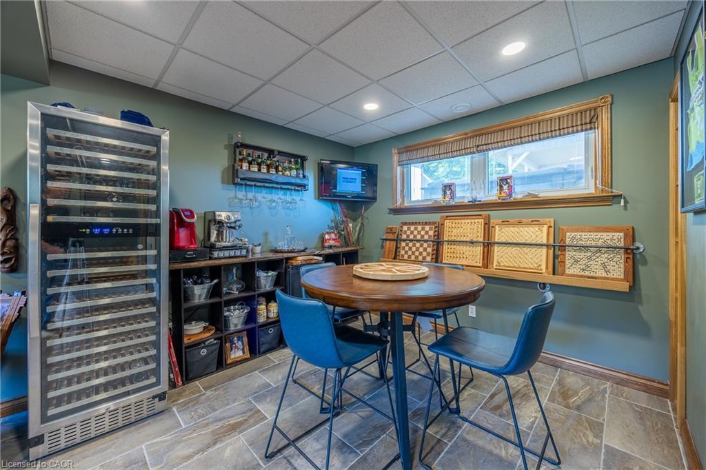 1750 Turkey Point Road, Simcoe, ON - Indoor