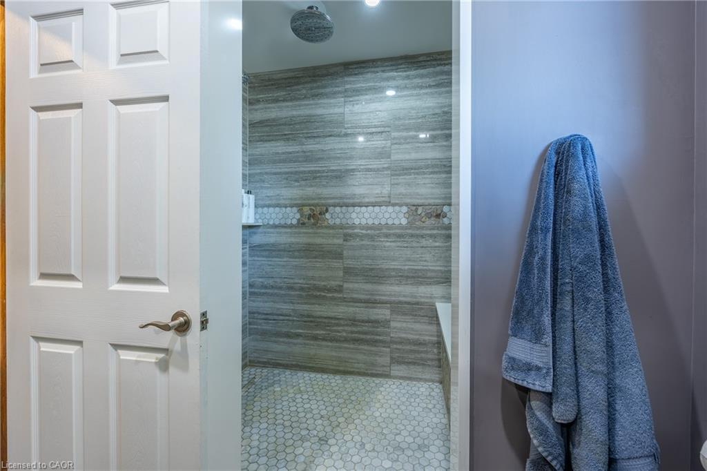 1750 Turkey Point Road, Simcoe, ON - Indoor