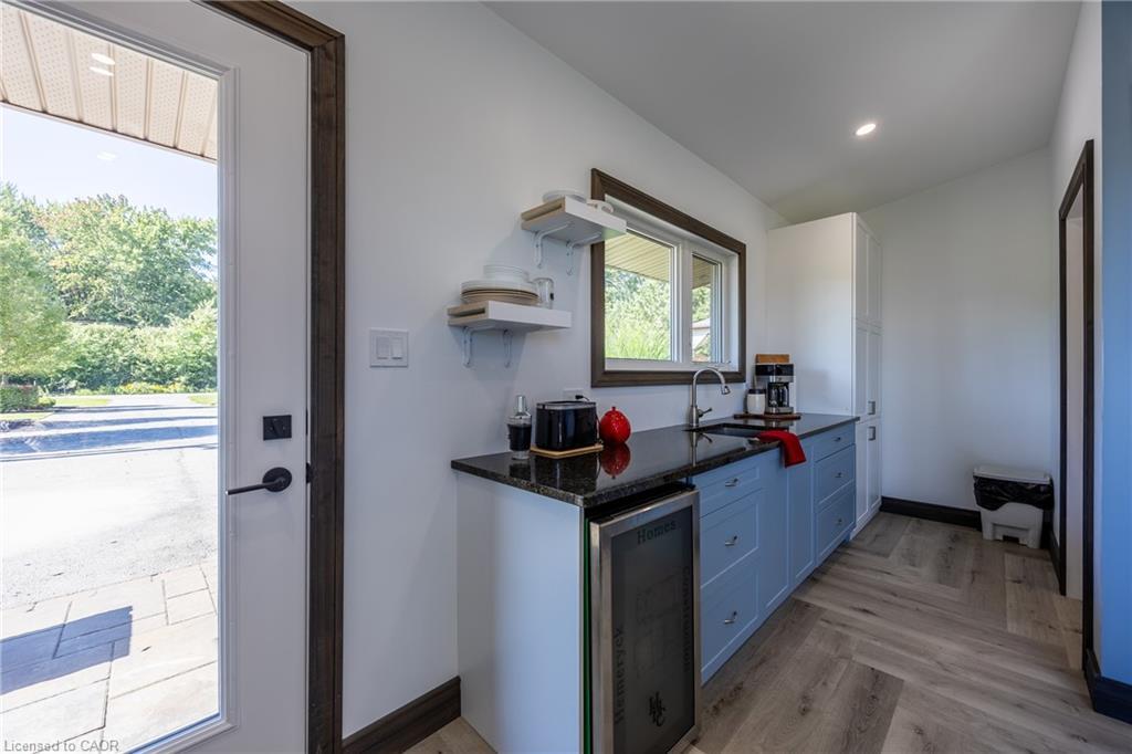 1750 Turkey Point Road, Simcoe, ON - Indoor