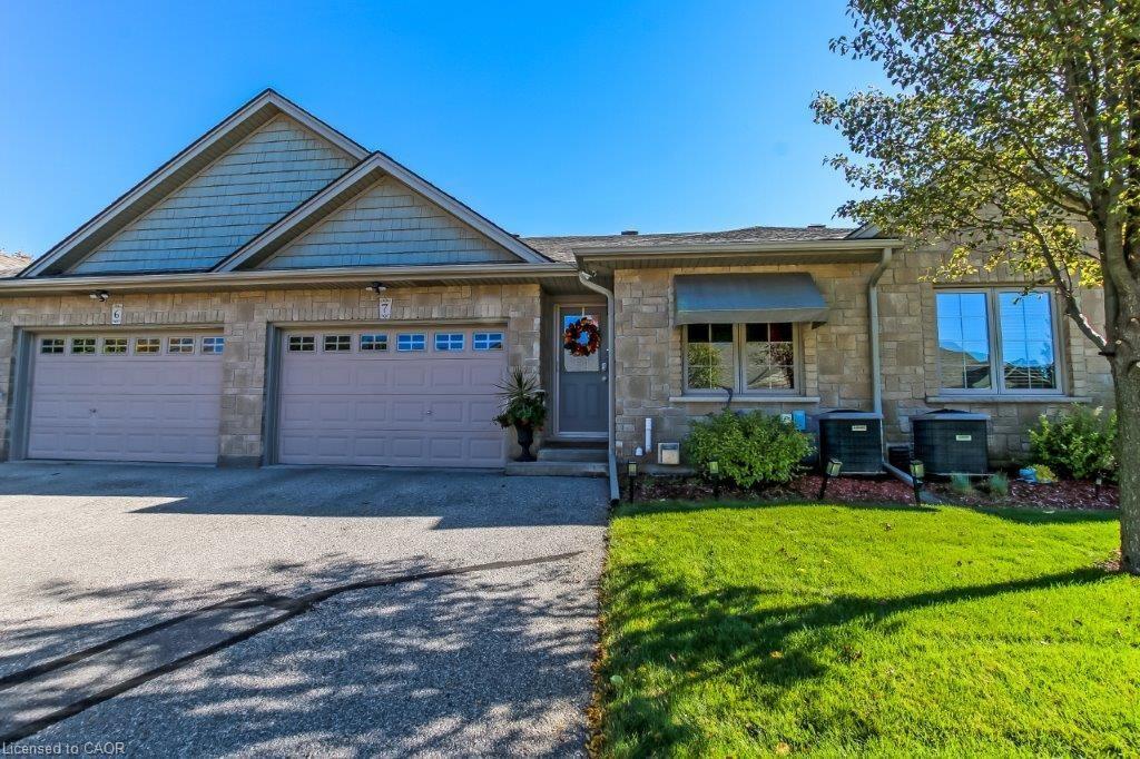 7-52 Imperial Street, Delhi, ON - Outdoor With Facade