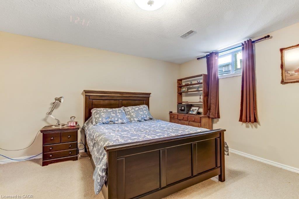 7-52 Imperial Street, Delhi, ON - Indoor Photo Showing Bedroom