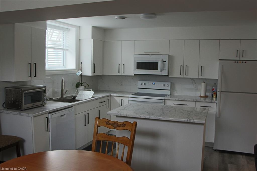 38812 Vienna Street, Varna, ON - Indoor Photo Showing Kitchen
