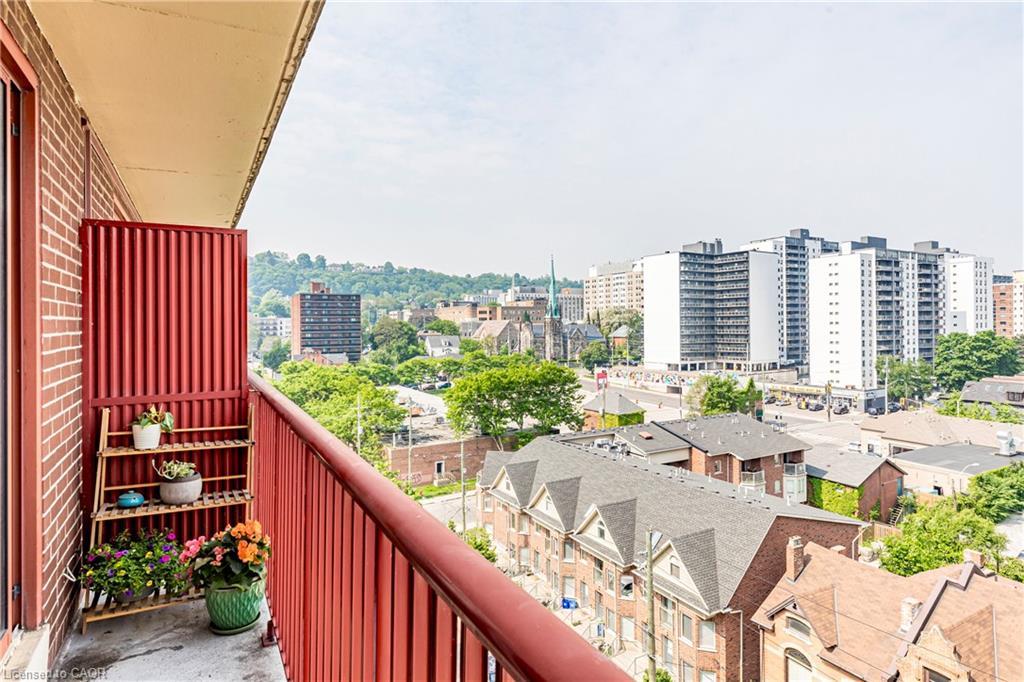 902-141 Catharine Street S, Hamilton, ON - Outdoor With Balcony