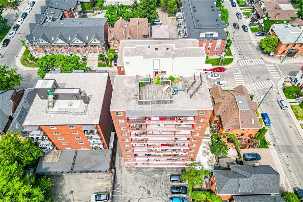 902-141 Catharine Street S, Hamilton, ON - Outdoor