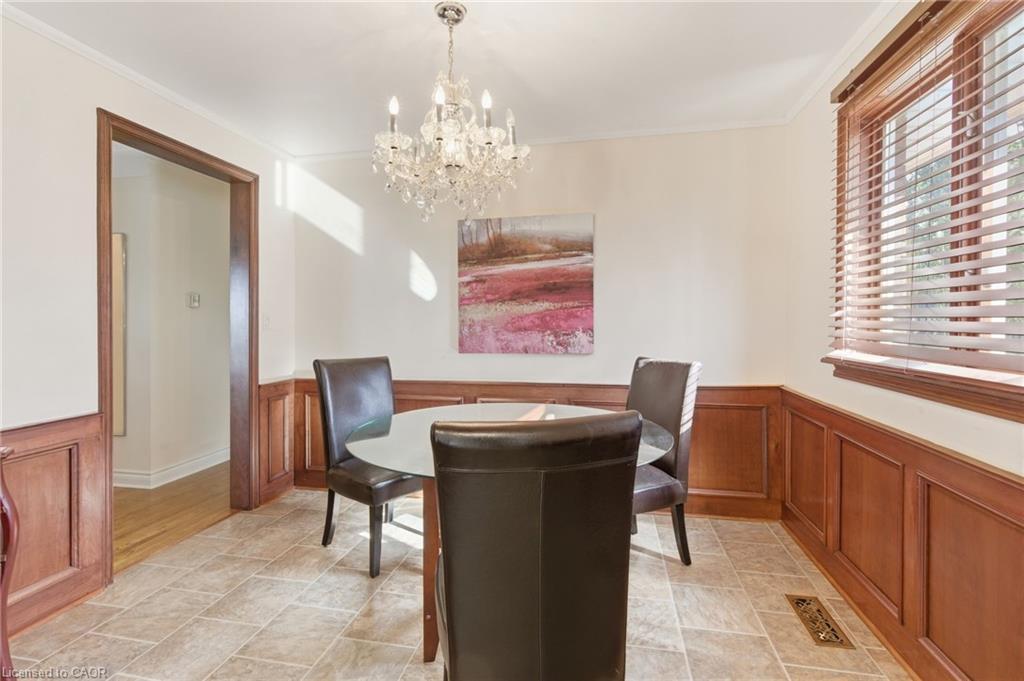 67 Lakeside Drive, Grimsby, ON - Indoor Photo Showing Dining Room