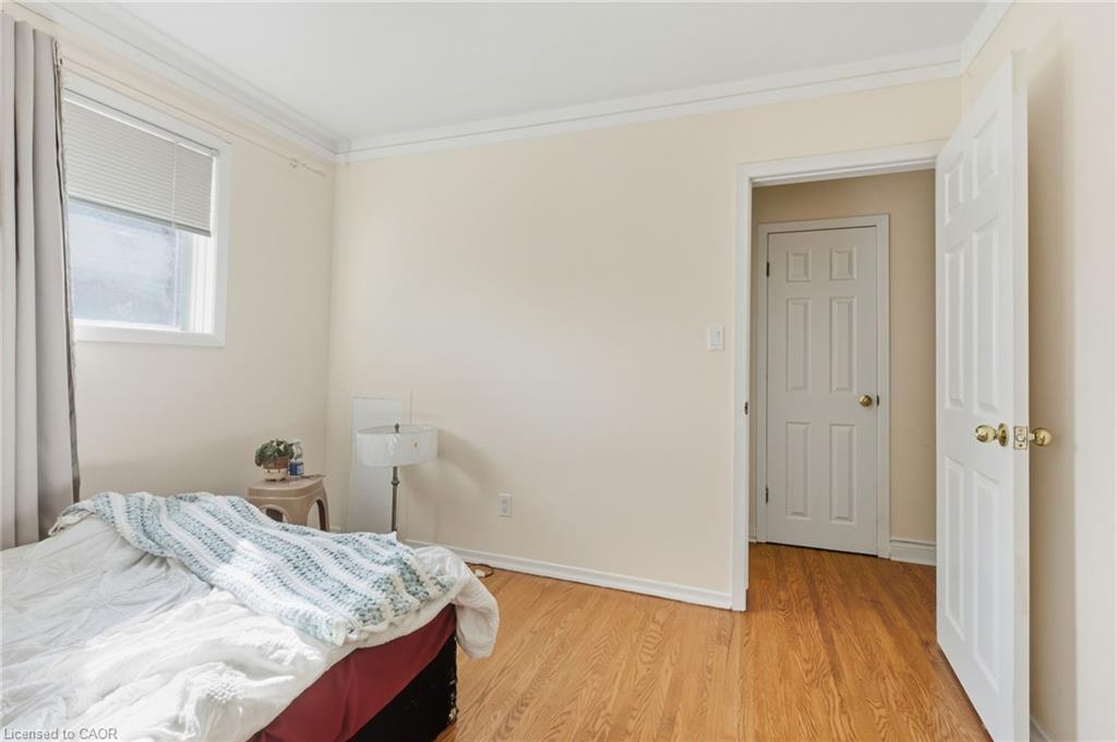 67 Lakeside Drive, Grimsby, ON - Indoor Photo Showing Bedroom