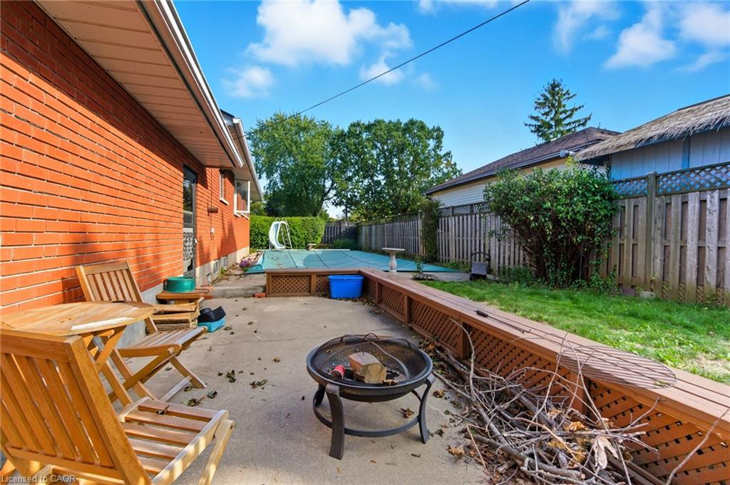 67 Lakeside Drive, Grimsby, ON - Outdoor With Exterior