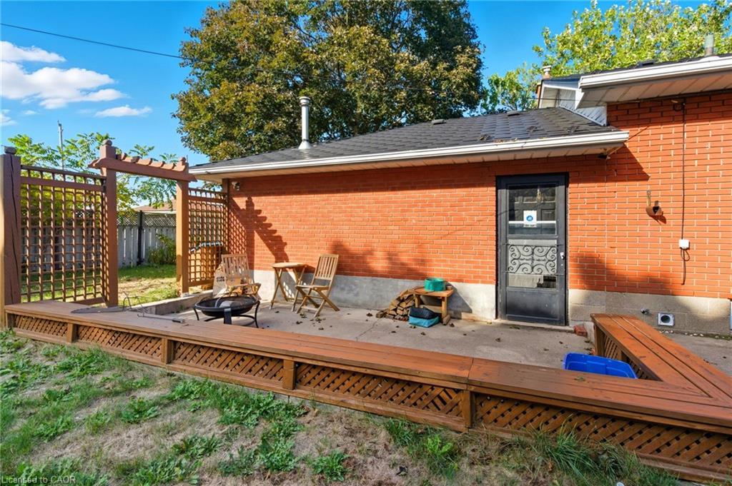 67 Lakeside Drive, Grimsby, ON - Outdoor With Deck Patio Veranda With Exterior