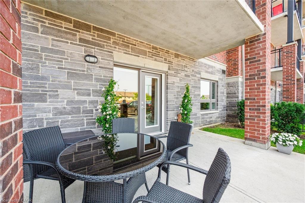 35 Kingsbury Square, Guelph, ON - Outdoor With Exterior