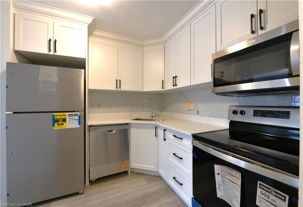 111-1247 Huron Street, London, ON - Indoor Photo Showing Kitchen