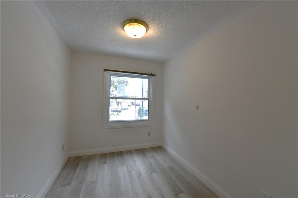 111-1247 Huron Street, London, ON - Indoor Photo Showing Other Room