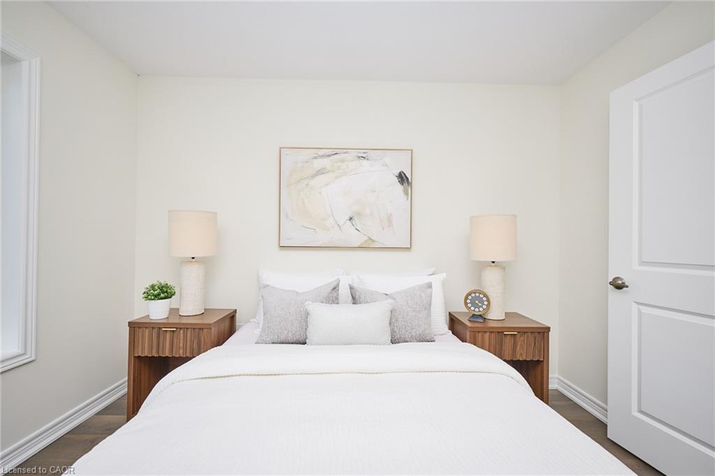 54-288 Glover Road, Stoney Creek, ON - Indoor Photo Showing Bedroom