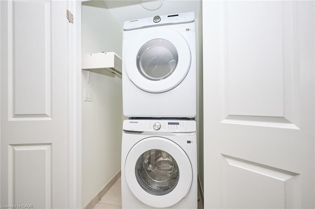 54-288 Glover Road, Stoney Creek, ON - Indoor Photo Showing Laundry Room