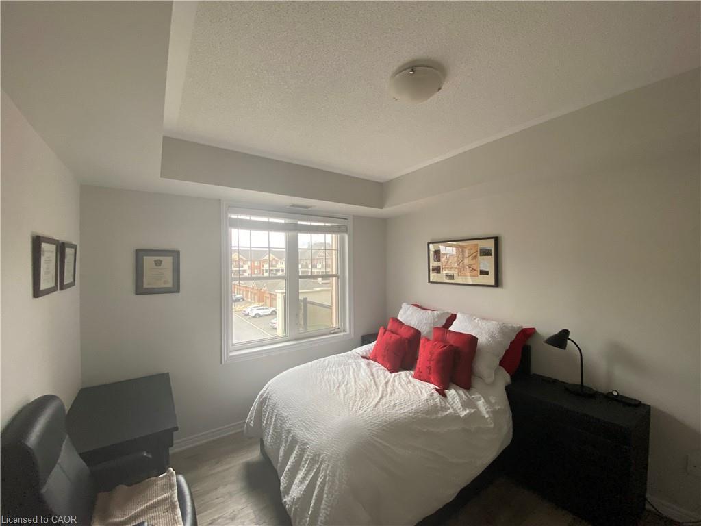 306-2326 Taunton Road, Oakville, ON - Indoor Photo Showing Bedroom
