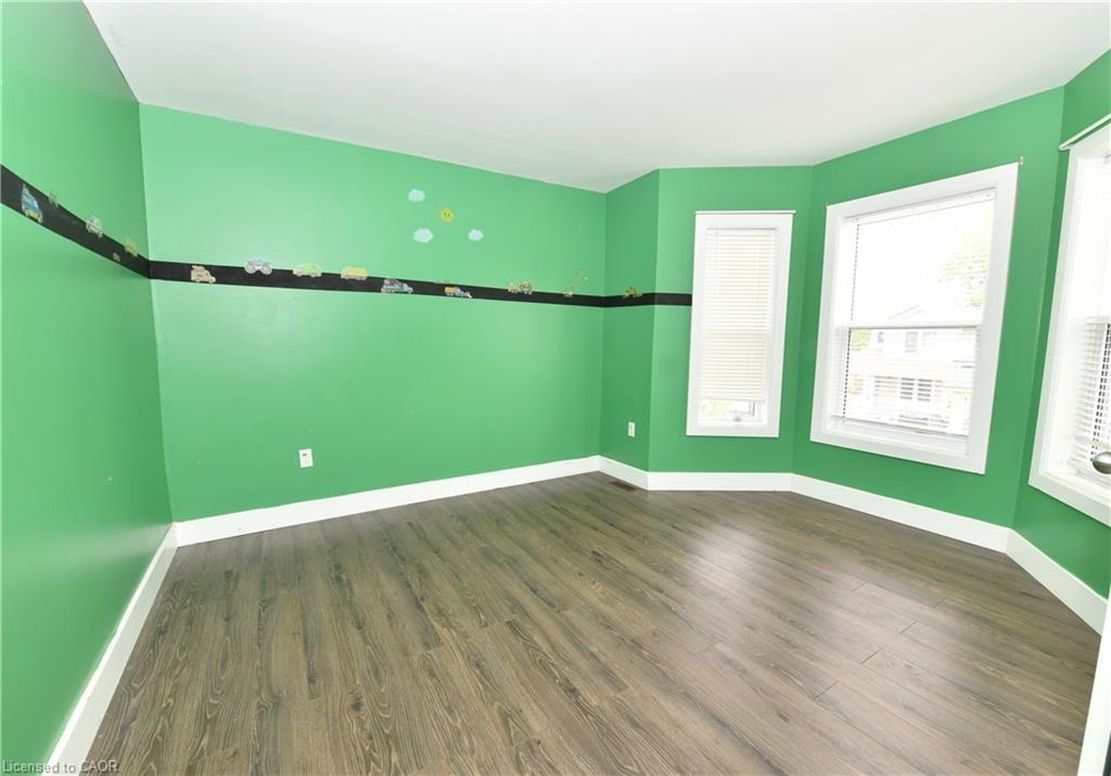 10 Meda Street, St. Thomas, ON - Indoor Photo Showing Other Room