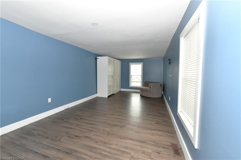 10 Meda Street, St. Thomas, ON - Indoor Photo Showing Other Room