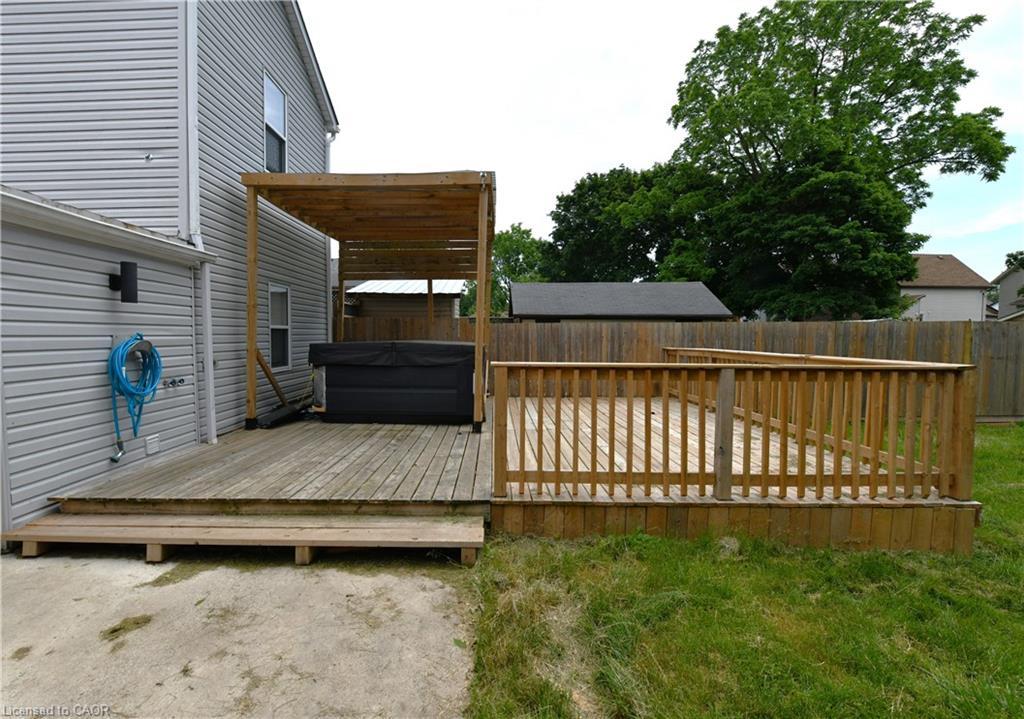 10 Meda Street, St. Thomas, ON - Outdoor With Exterior