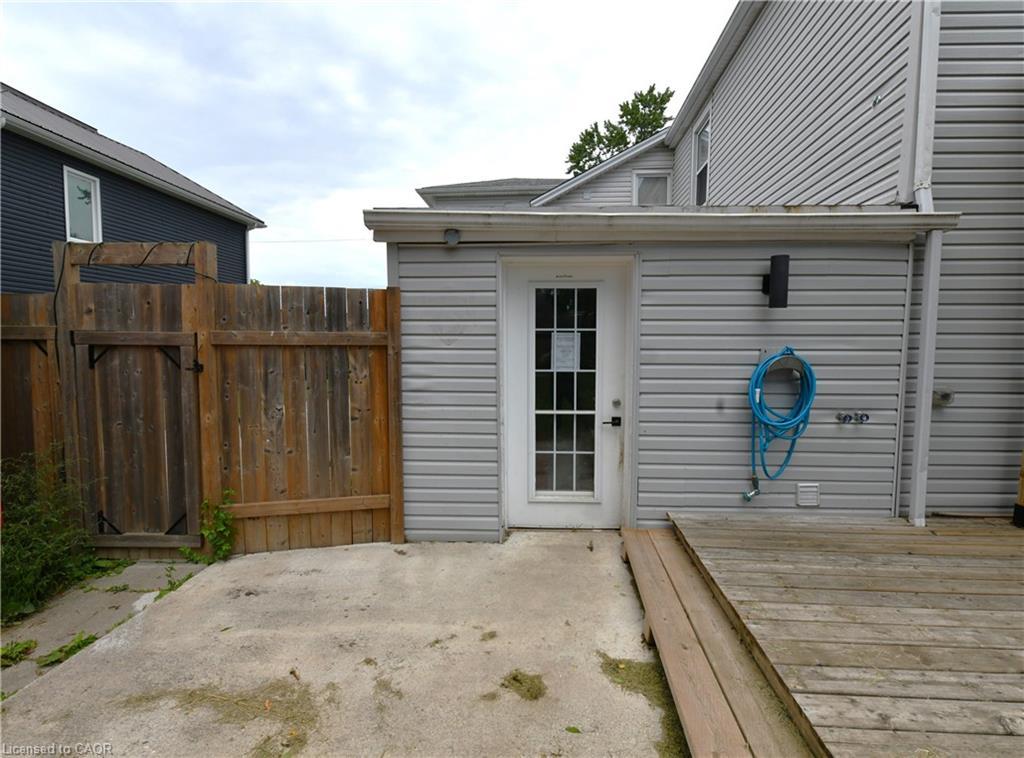 10 Meda Street, St. Thomas, ON - Outdoor With Exterior