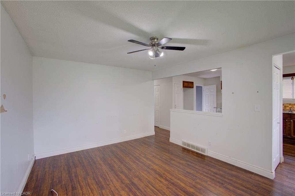 46 Elmwood Avenue, Cambridge, ON - Indoor Photo Showing Other Room