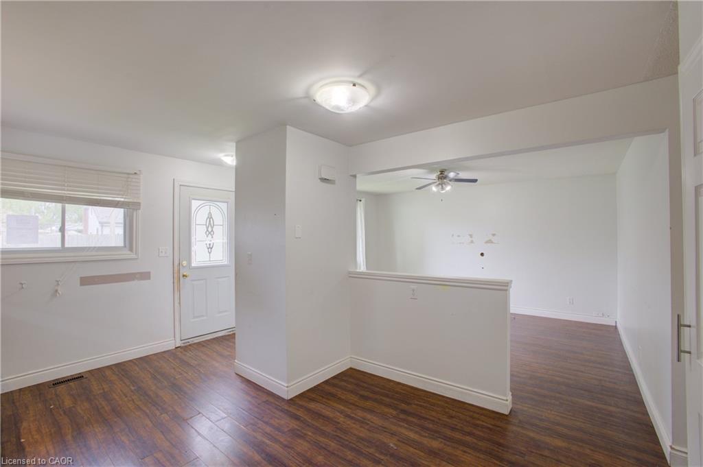 46 Elmwood Avenue, Cambridge, ON - Indoor Photo Showing Other Room