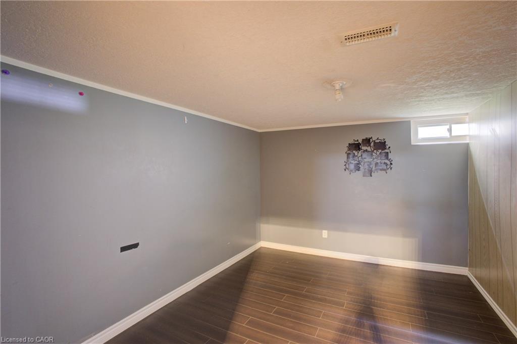46 Elmwood Avenue, Cambridge, ON - Indoor Photo Showing Other Room