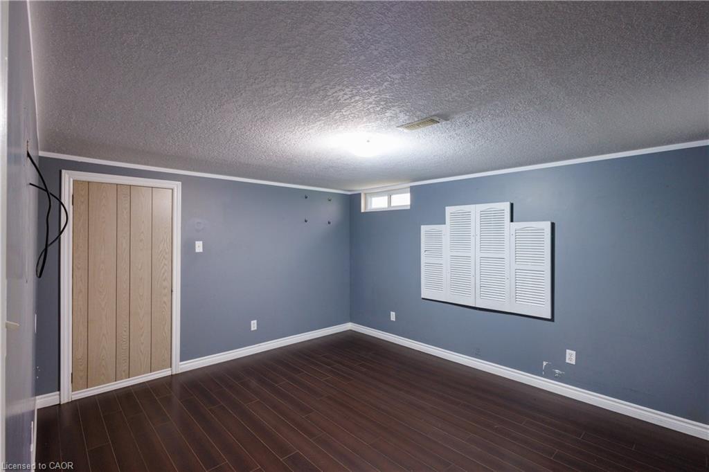 46 Elmwood Avenue, Cambridge, ON - Indoor Photo Showing Other Room