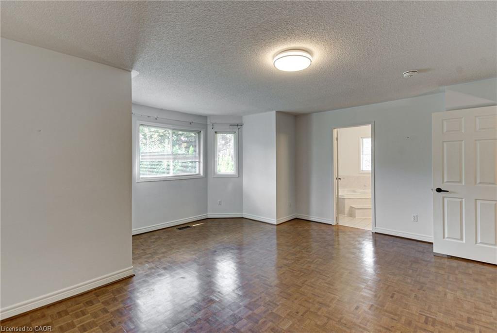 175 Rhodes Circle, Newmarket, ON - Indoor Photo Showing Other Room