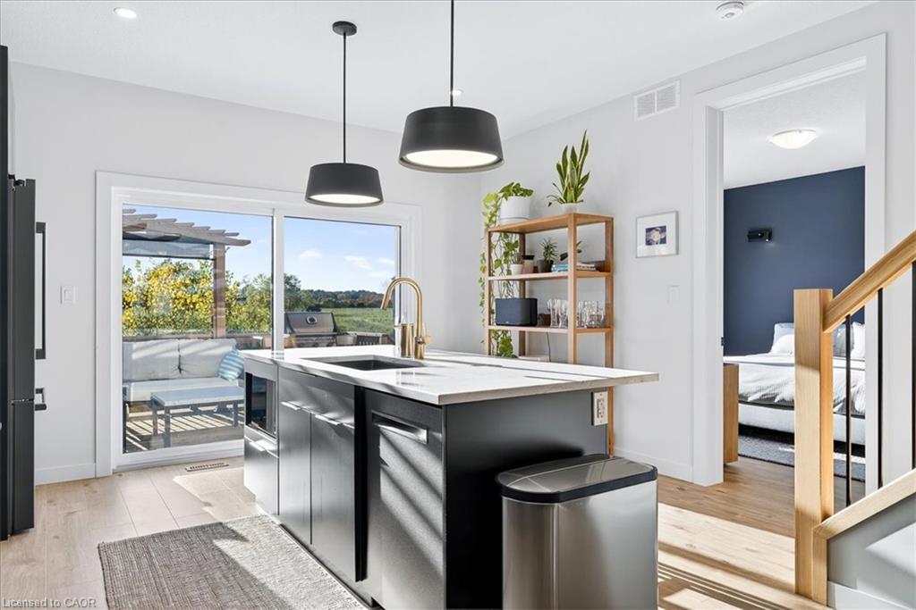 9-744 Nelson Street W, Port Dover, ON - Indoor