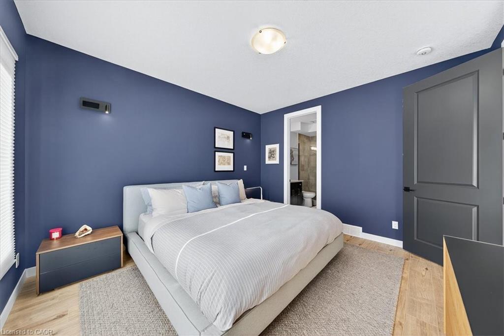 9-744 Nelson Street W, Port Dover, ON - Indoor Photo Showing Bedroom