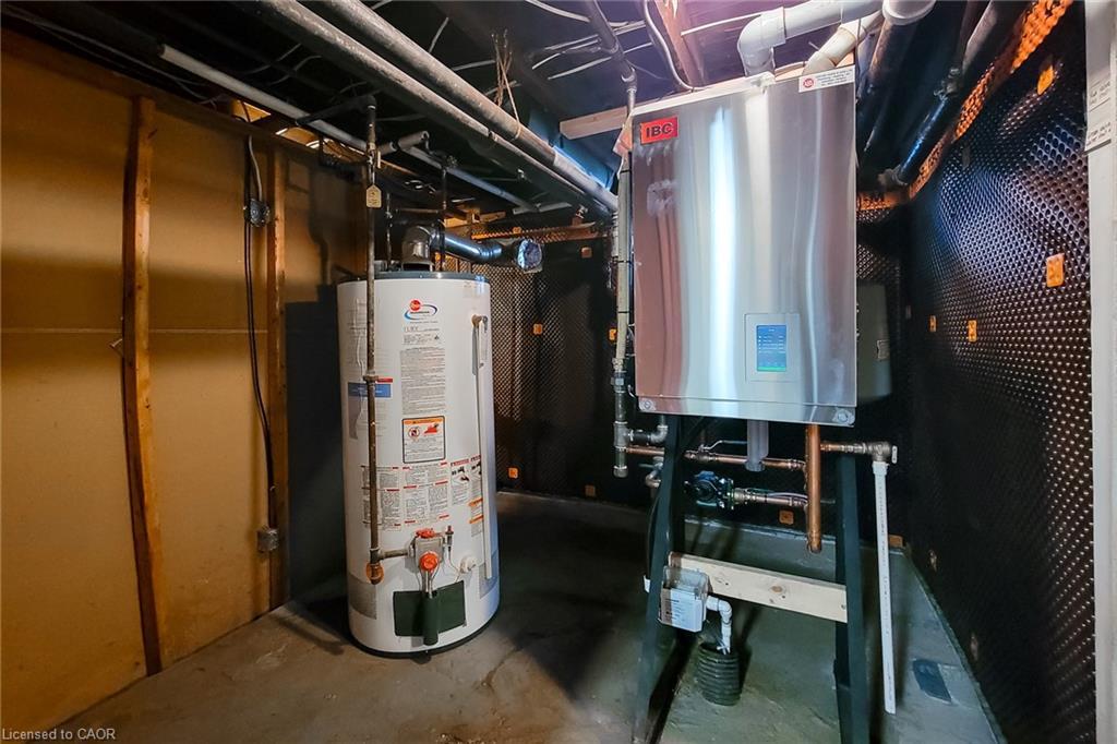 156 Park Row S, Hamilton, ON - Indoor Photo Showing Basement