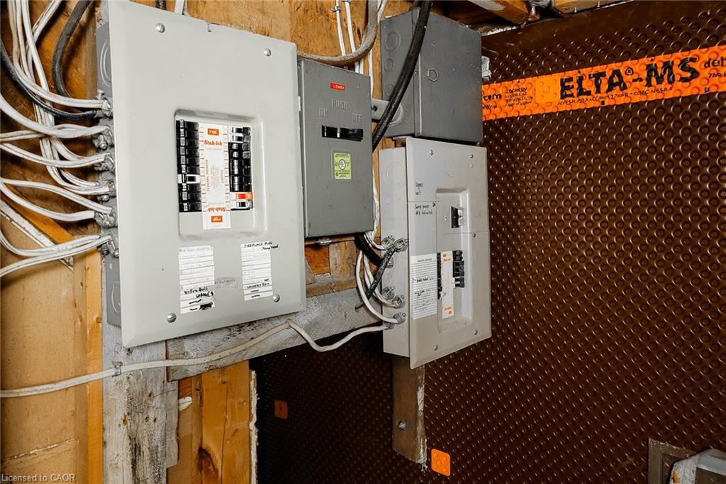 156 Park Row S, Hamilton, ON -