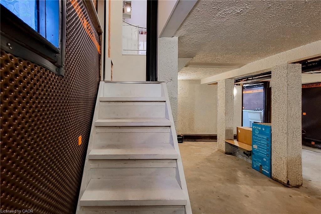 156 Park Row S, Hamilton, ON - Outdoor With Deck Patio Veranda With Exterior