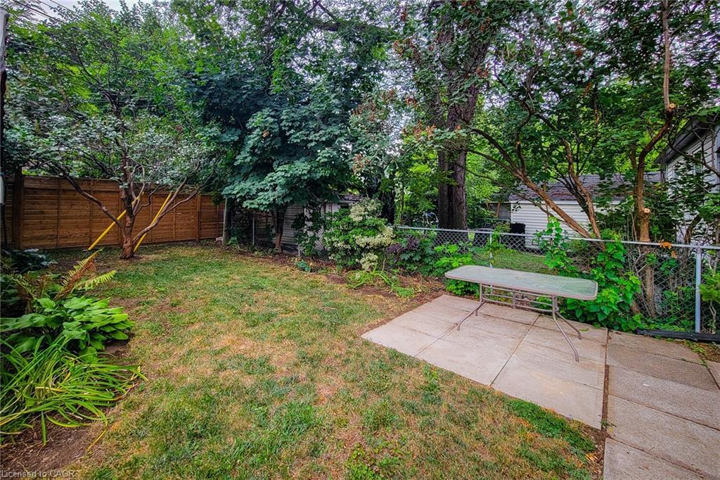 156 Park Row S, Hamilton, ON - Outdoor