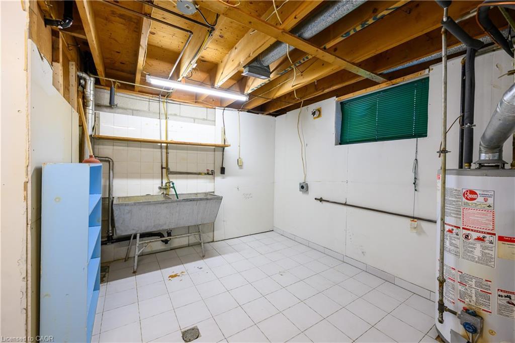 112 Purdy Crescent, Hamilton, ON - Indoor Photo Showing Basement