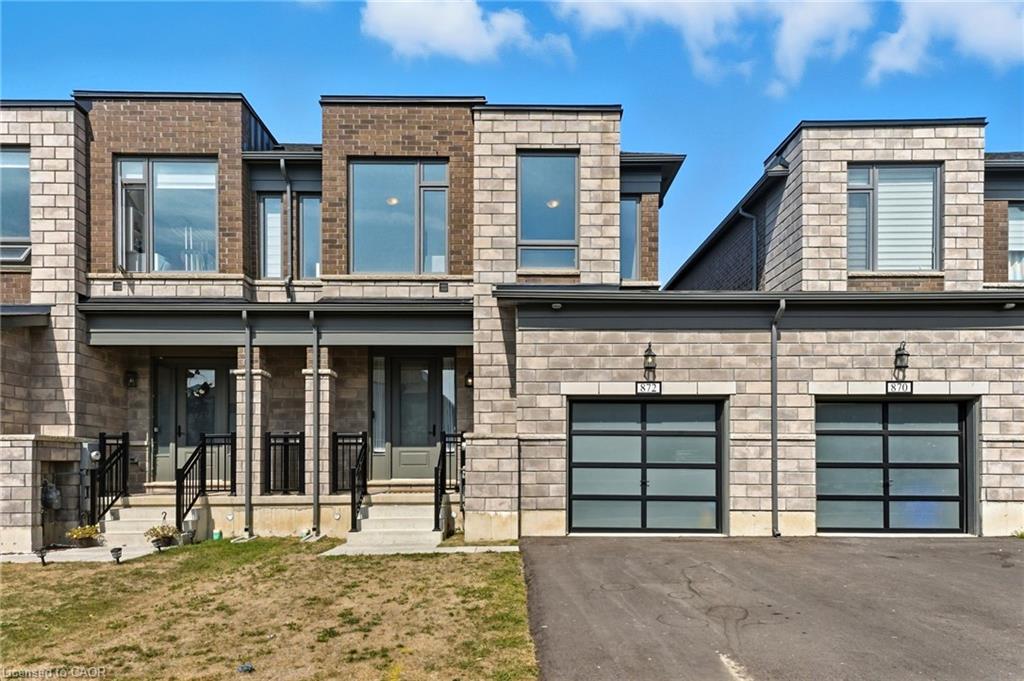872 Sobeski Avenue, Woodstock, ON - Outdoor With Facade