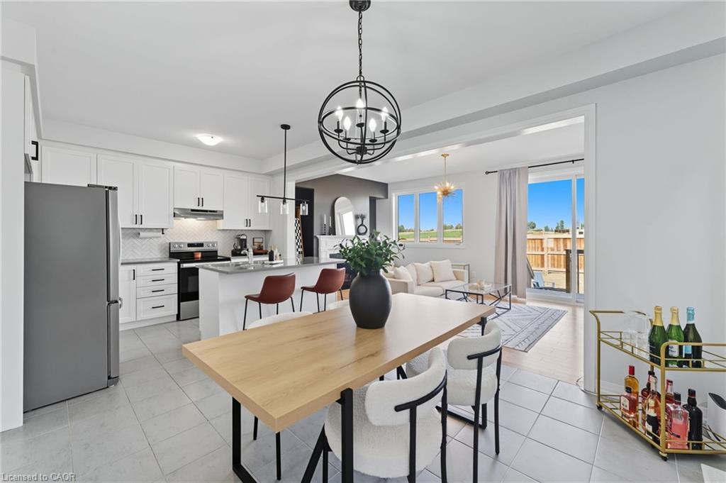 872 Sobeski Avenue, Woodstock, ON - Indoor