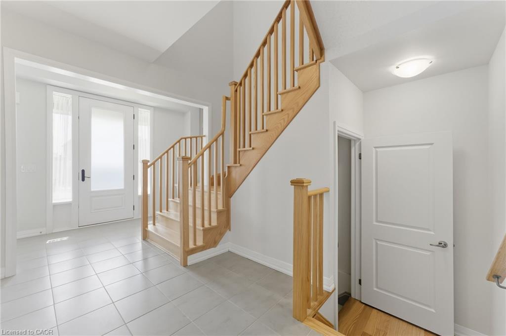 872 Sobeski Avenue, Woodstock, ON - Indoor Photo Showing Other Room