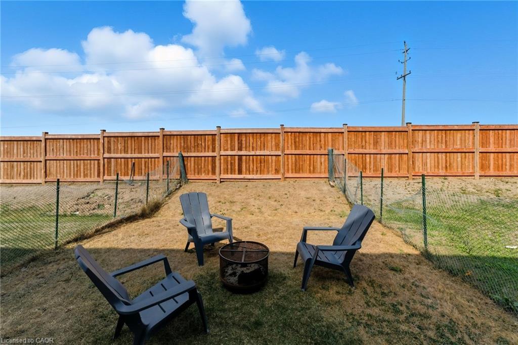 872 Sobeski Avenue, Woodstock, ON - Outdoor