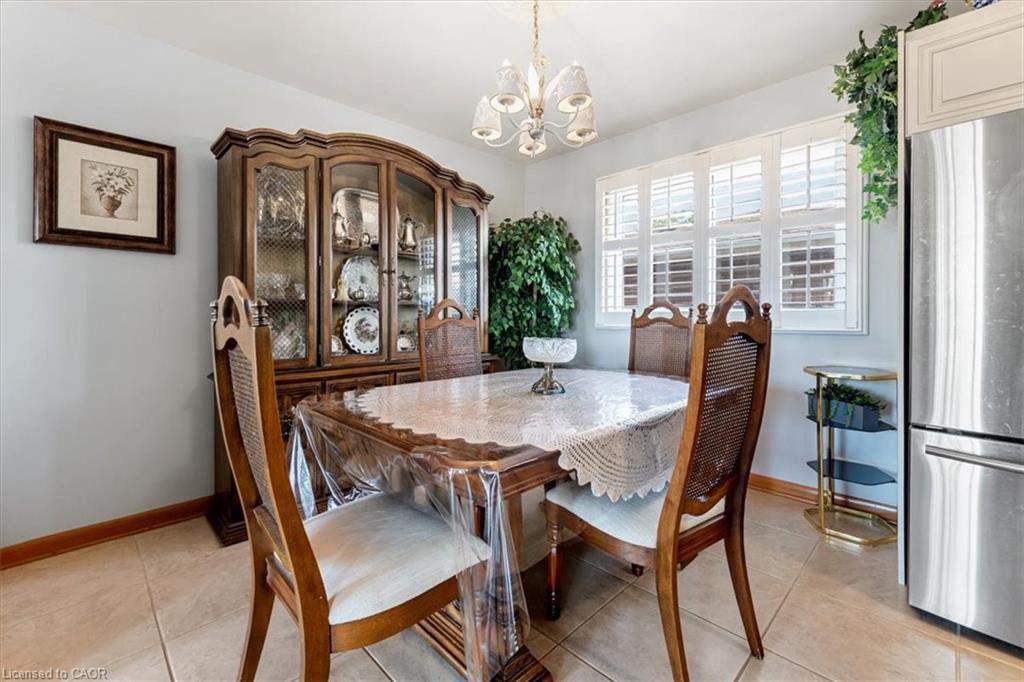 160 Elgin Street, Thorold, ON - Indoor Photo Showing Dining Room
