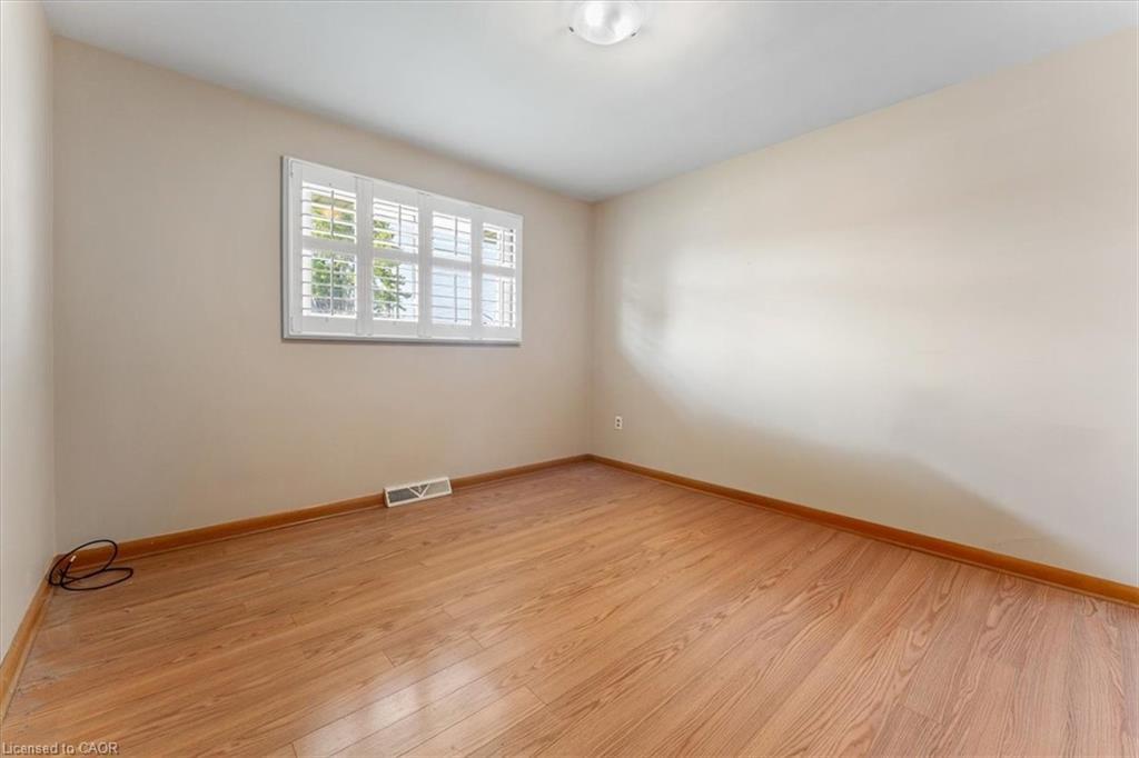 160 Elgin Street, Thorold, ON - Indoor Photo Showing Other Room