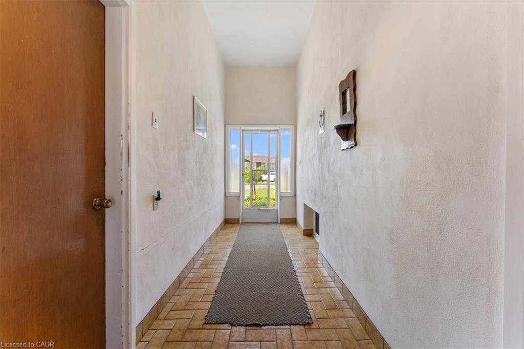 160 Elgin Street, Thorold, ON - Indoor Photo Showing Other Room