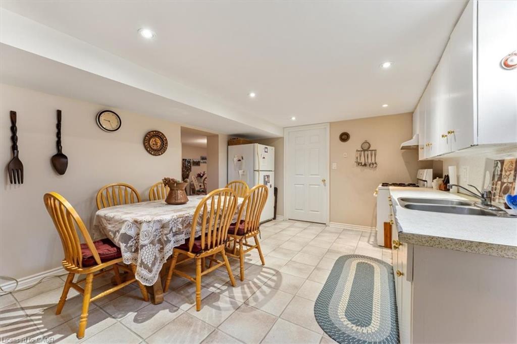 160 Elgin Street, Thorold, ON - Indoor