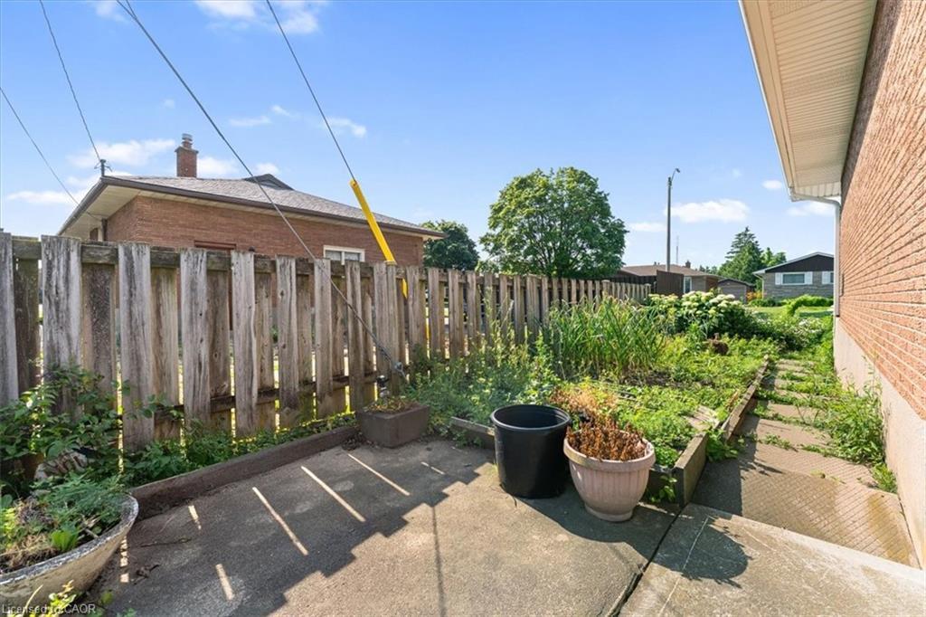 160 Elgin Street, Thorold, ON - Outdoor