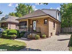 57 East 36th Street Hamilton, ON L8V 3Y8