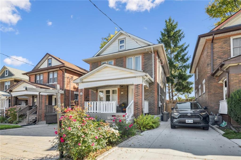 405 Wellington Street N, Kitchener, ON - Outdoor With Deck Patio Veranda With Facade