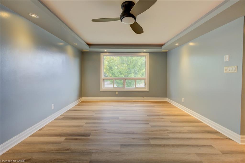 36 Lamb Court, Hamilton, ON - Indoor Photo Showing Other Room