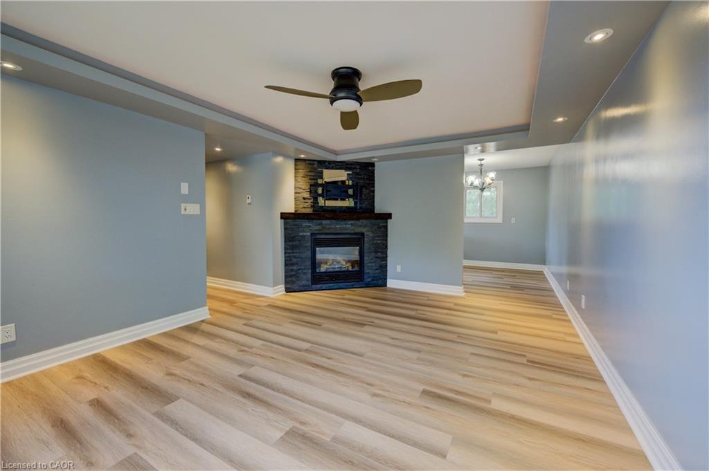 36 Lamb Court, Hamilton, ON - Indoor Photo Showing Living Room With Fireplace