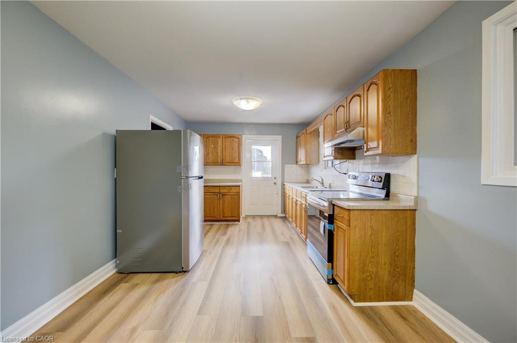 36 Lamb Court, Hamilton, ON - Indoor Photo Showing Kitchen