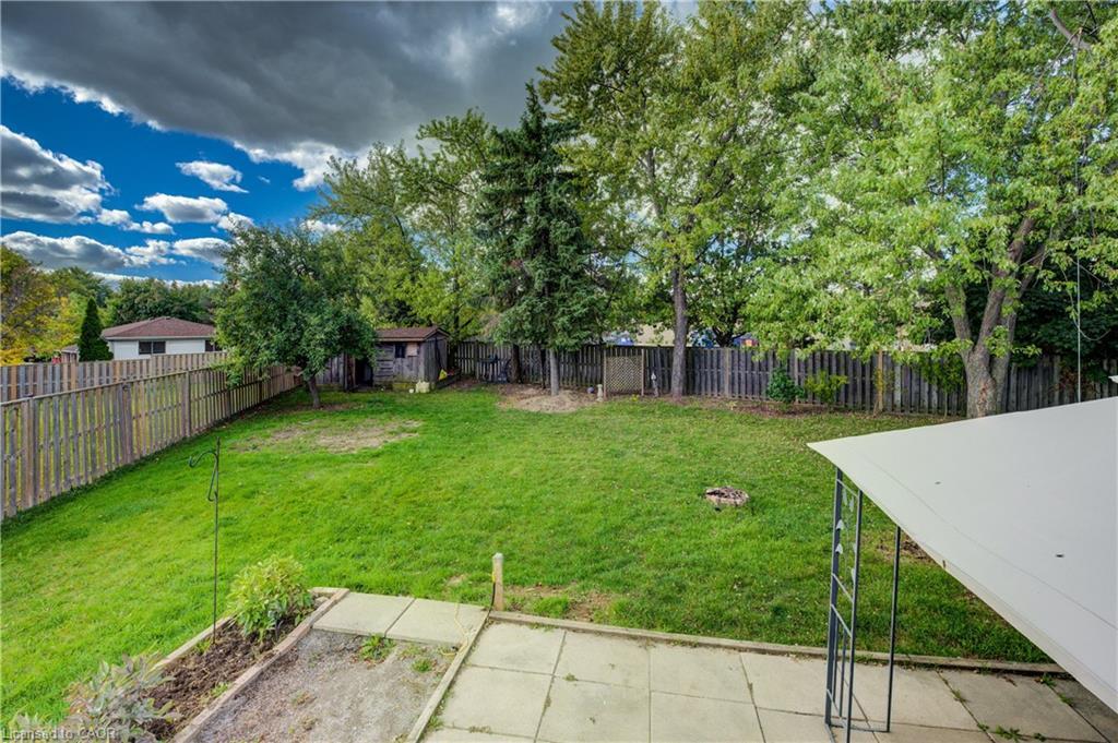 36 Lamb Court, Hamilton, ON - Outdoor With Backyard